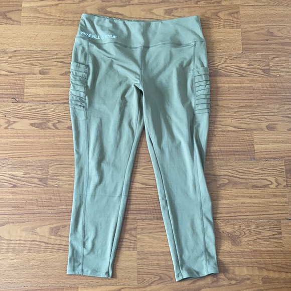 Kendall & Kylie Pants - Kendall & Kylie leggings